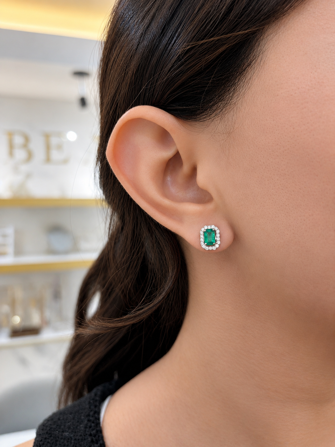 Aretes Esmeralda y Diamantes