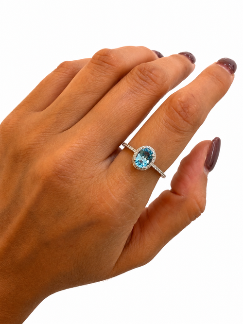Anillo Blue Topaz Oval