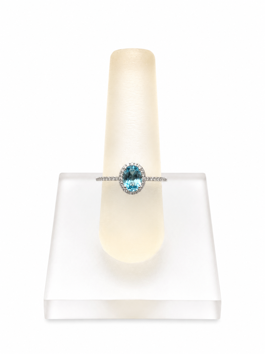 Anillo Blue Topaz Oval