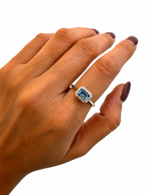 Anillo Aguamarina